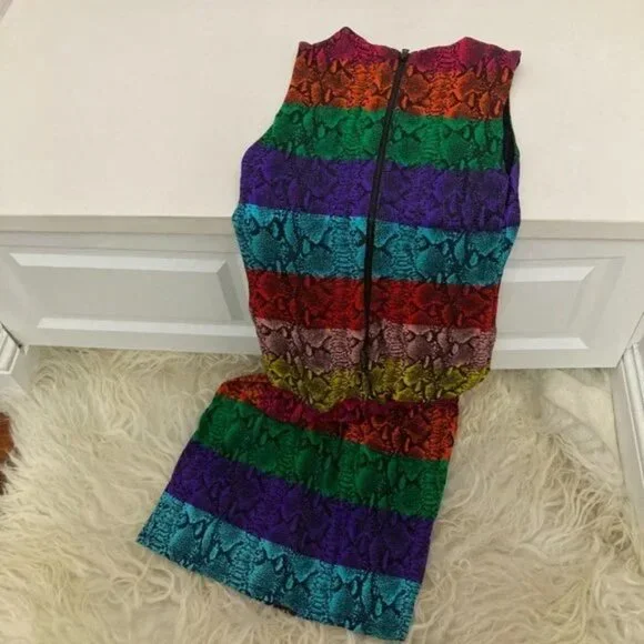 Alice + Olivia Delora Snake Print Stripe Sheath Dress - Picture 9 of 10